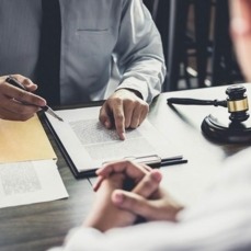 Avocat en droit des transports à Paris 12